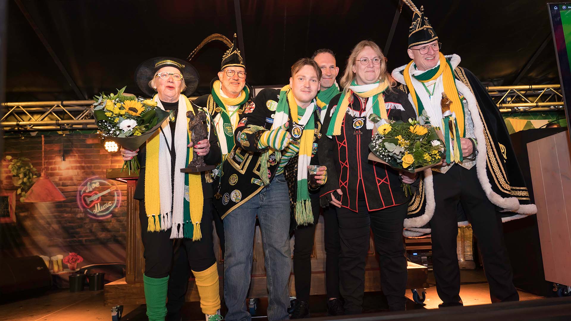 Onderscheiding Schorsbos